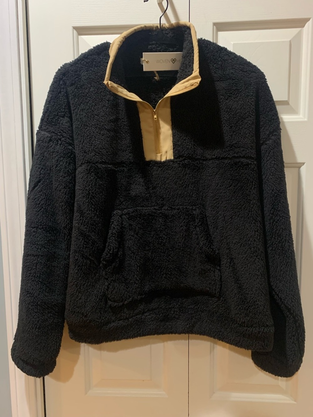 Woven Heart 1/4 zip pullover size Medium